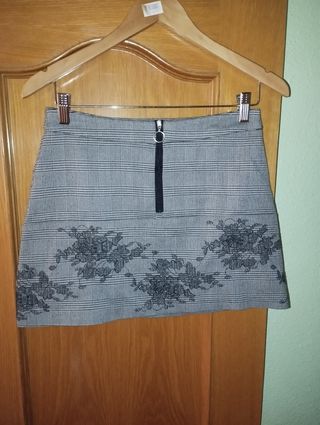 Falda Zara con cremallera