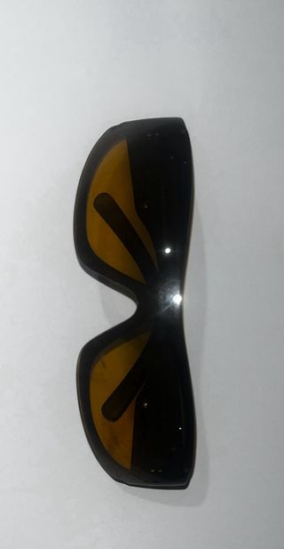 Occhiali da sole Chanel neri e gialli