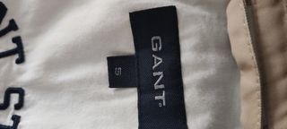 Gabardina corta beige