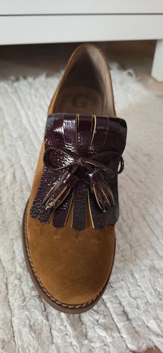 OCASION ZAPATOS ANTE Y CHAROL talla 39