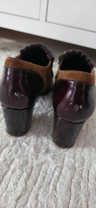 OCASION ZAPATOS ANTE Y CHAROL talla 39