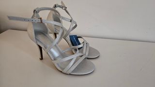 Zapatos Maripaz Plata Talla 36 Nuevos