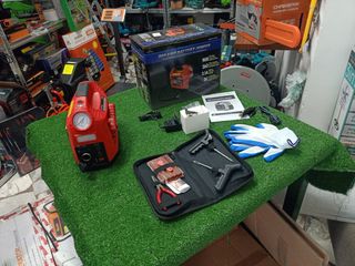 Avviatore Emergenza 900A + Kit Riparazione Gomme