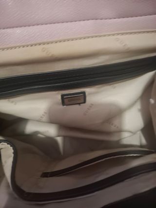 Bolso Guess Negro y Rosa Rayas