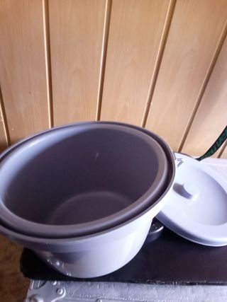 Silla con ruedas y orinal 
