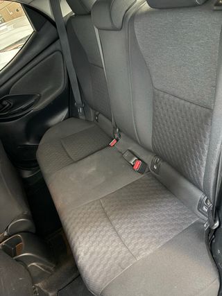 Asiento Trasero Toyota Yaris 2021 S Edition