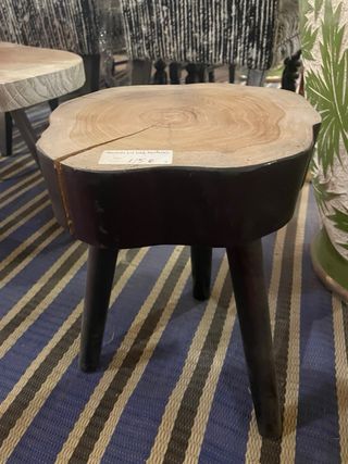 Taburete de madera natural y teca negro