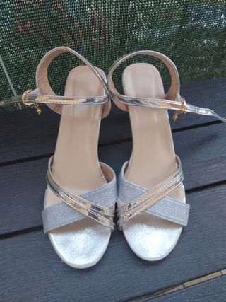 Scarpe eleganti donna argento