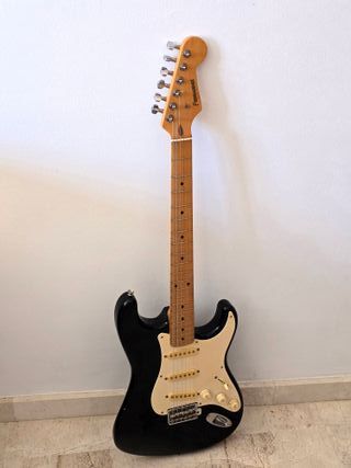 Fernandes R9 Stratocaster Guitarra Eléctrica