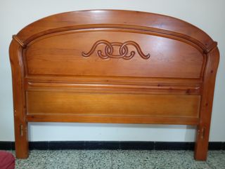 Cabezal de cama de madera