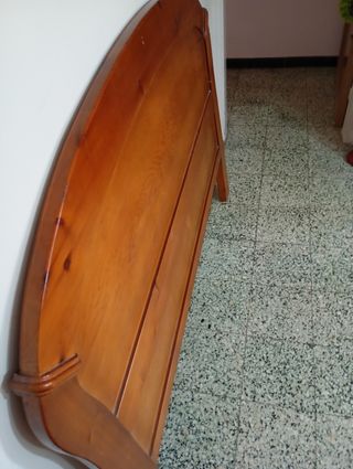 Cabezal de cama de madera