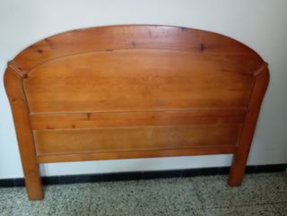Cabezal de cama de madera