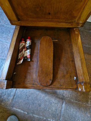 Sedia lustrascarpe in legno