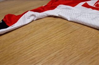 NUEVO. TALLA M. MAILLOT LOTTO SOUDAL