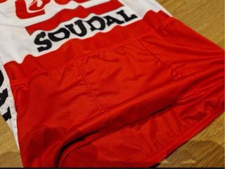 NUEVO. TALLA M. MAILLOT LOTTO SOUDAL