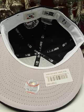 Gorra New Era 59Fifty Negra
Talla 7.1/4