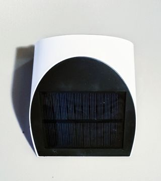 LAMPADA LED A ENERGIA SOLARE 