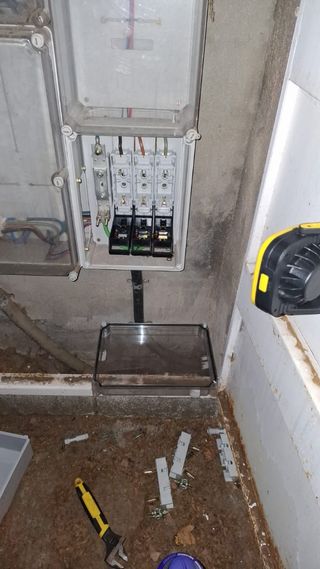 Electricista y fontanero 24h