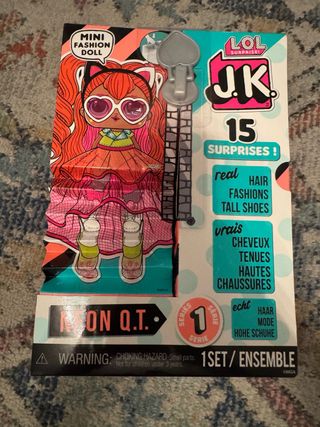 LOL Surprise J.K. 15 Sorpresas Muñeca