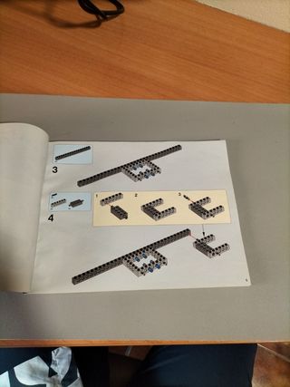 Catálogo LEGO Star Wars 75105