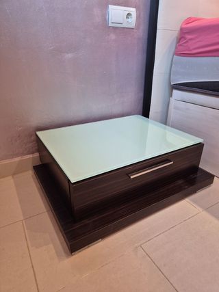 Mesitas de noche wengué asimétricas