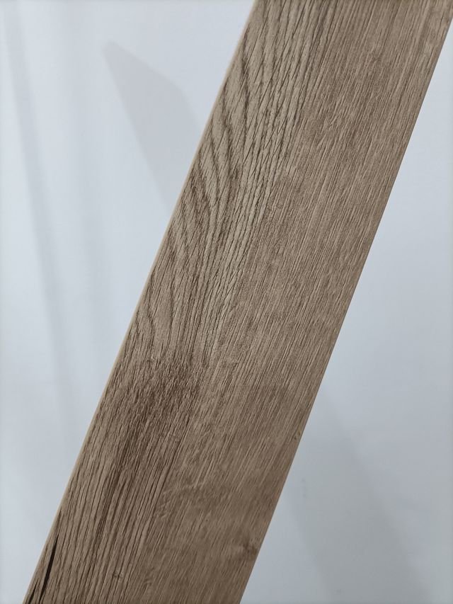 Perchero de madera estilo X