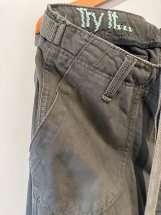 Pantalones Bershka verde oliva