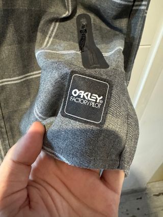 Camisa Franela Oakley Gris