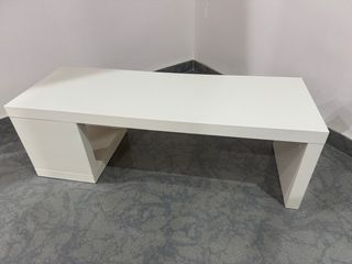 Mesa TV blanca moderna