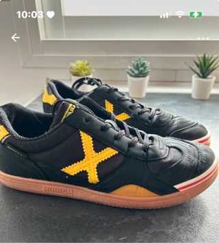 Zapatillas Fútbol Sala Munich Talla 38
grande 39