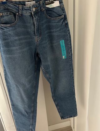 Pantalón vaquero Mom Jean High Waist Talla M