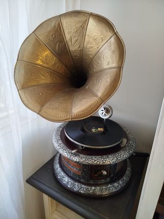 Gramófono antiguo