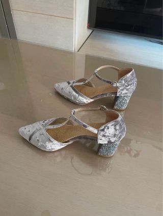 Zapatos de terciopelo y glitter Dulce Castro