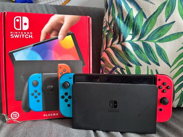 Nintendo Switch OLED Neon ESPECIAL