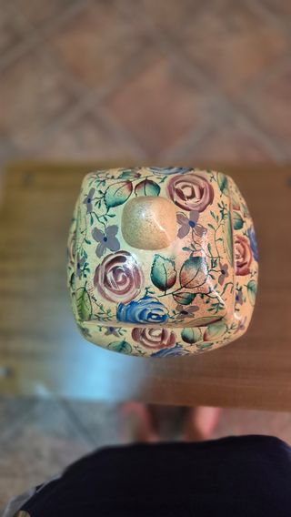 Coppa decorativa floreale in ceramica