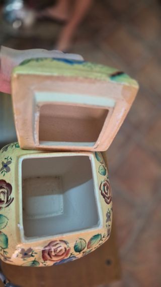 Coppa decorativa floreale in ceramica