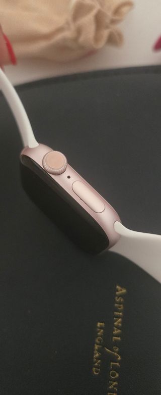 Apple Watch Series 10 GPS + Cellular Rosa