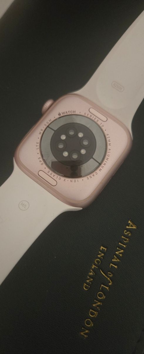 Apple Watch Series 10 GPS + Cellular Rosa