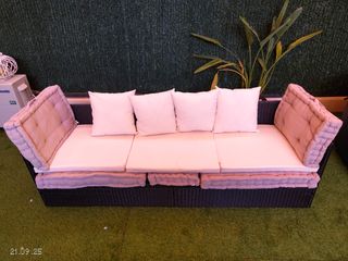 Sofá de jardín negro para exterior