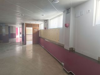 Local comercial en venta en Montijo