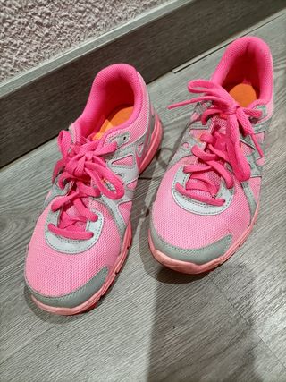 Playeras Nike Rosa Talla 35.5