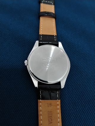 Reloj Casio Cuarzo. Correa de piel. 