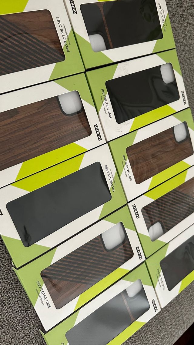 Lote y stock de 43 fundas moviles