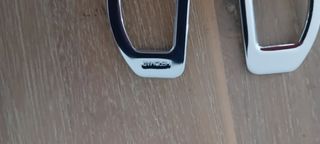 Tenaz Salada Herdmar em aço inox.