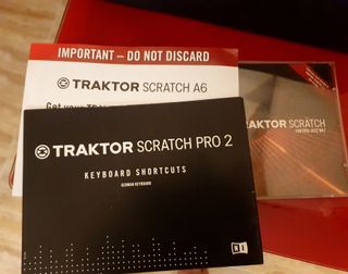 Traktor Scratch A6 - Interfaz de Audio DJ