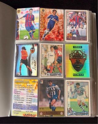 Álbum cromos fútbol Mundicromo y lote cromos 