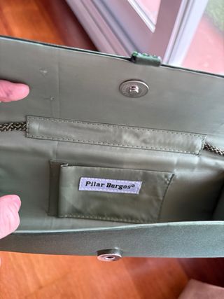 Bolso de mano satén verde hoja