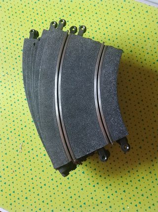10 curvas standart Scalextric 5€.