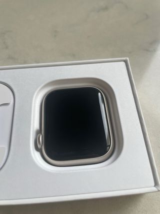 Apple Watch Series 8 Starlight aluminum 41mm