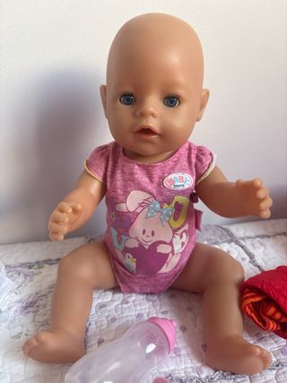 Muñeca Baby Born y Ropita